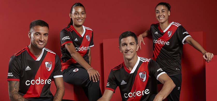 TOTALMEDIOS - Adidas presentó la tercera camiseta de River Plate